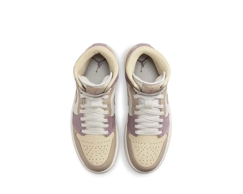Air Jordan 1 Mid W