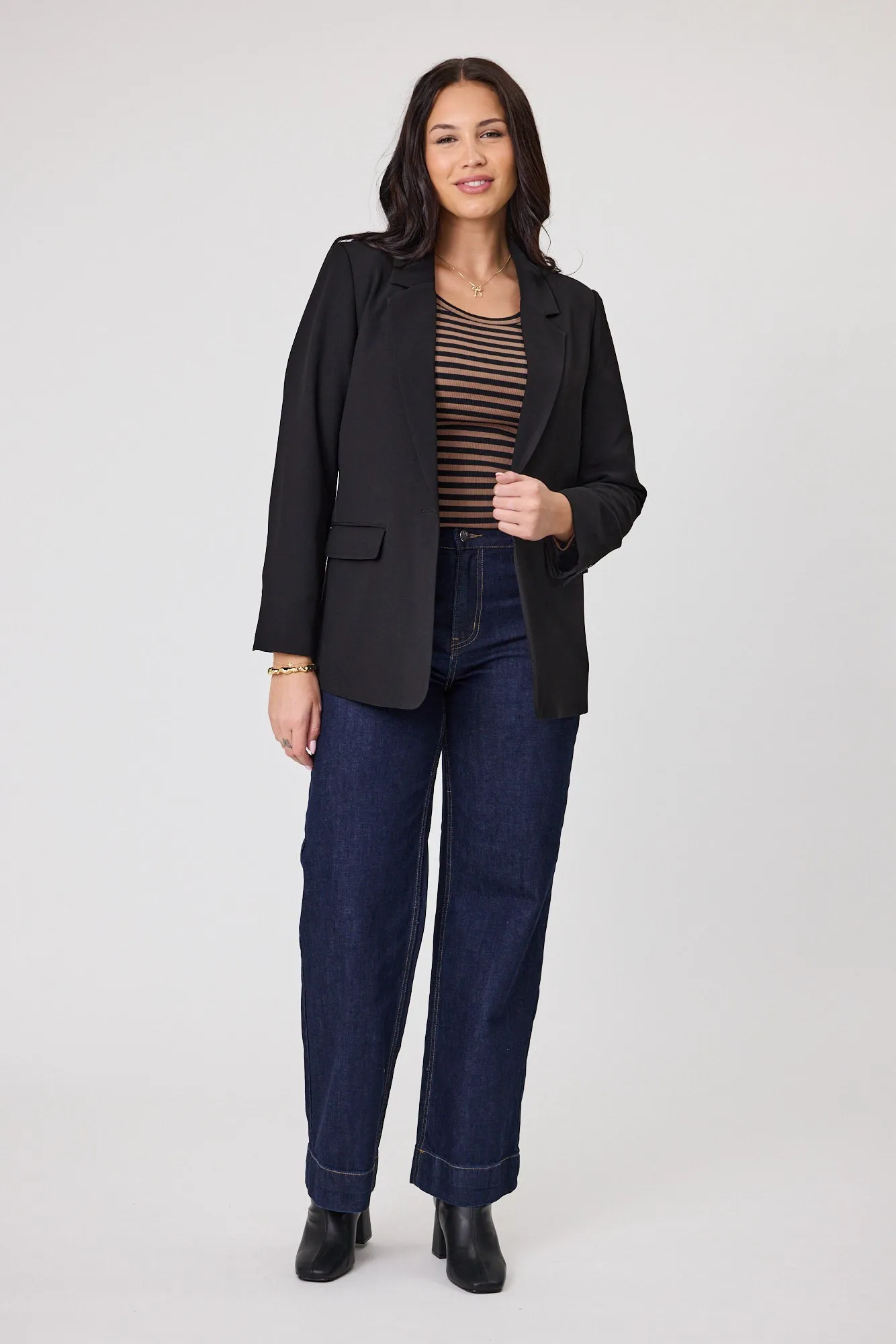 Gloss by Shine On Agna  Blazer Black