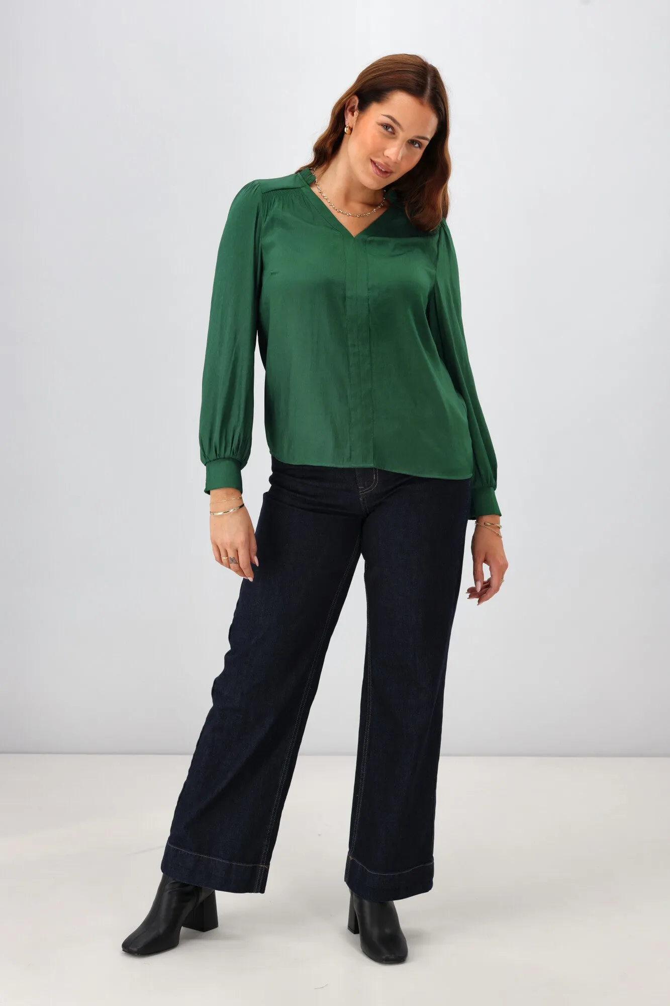 Gloss The Label Kai Satin Top Green