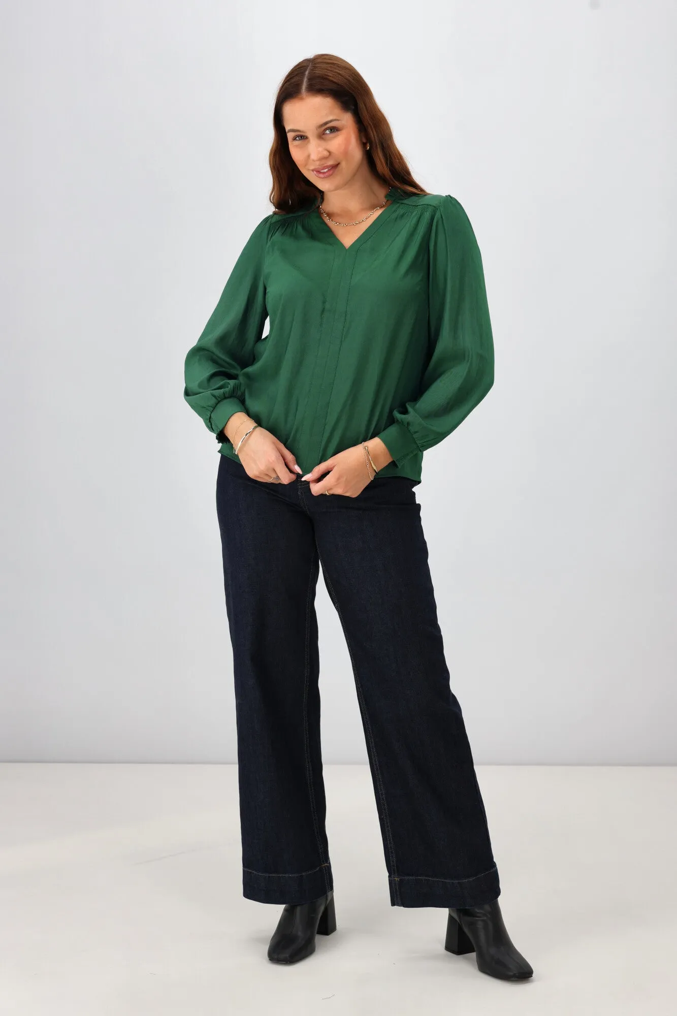 Gloss The Label Kai Satin Top Green