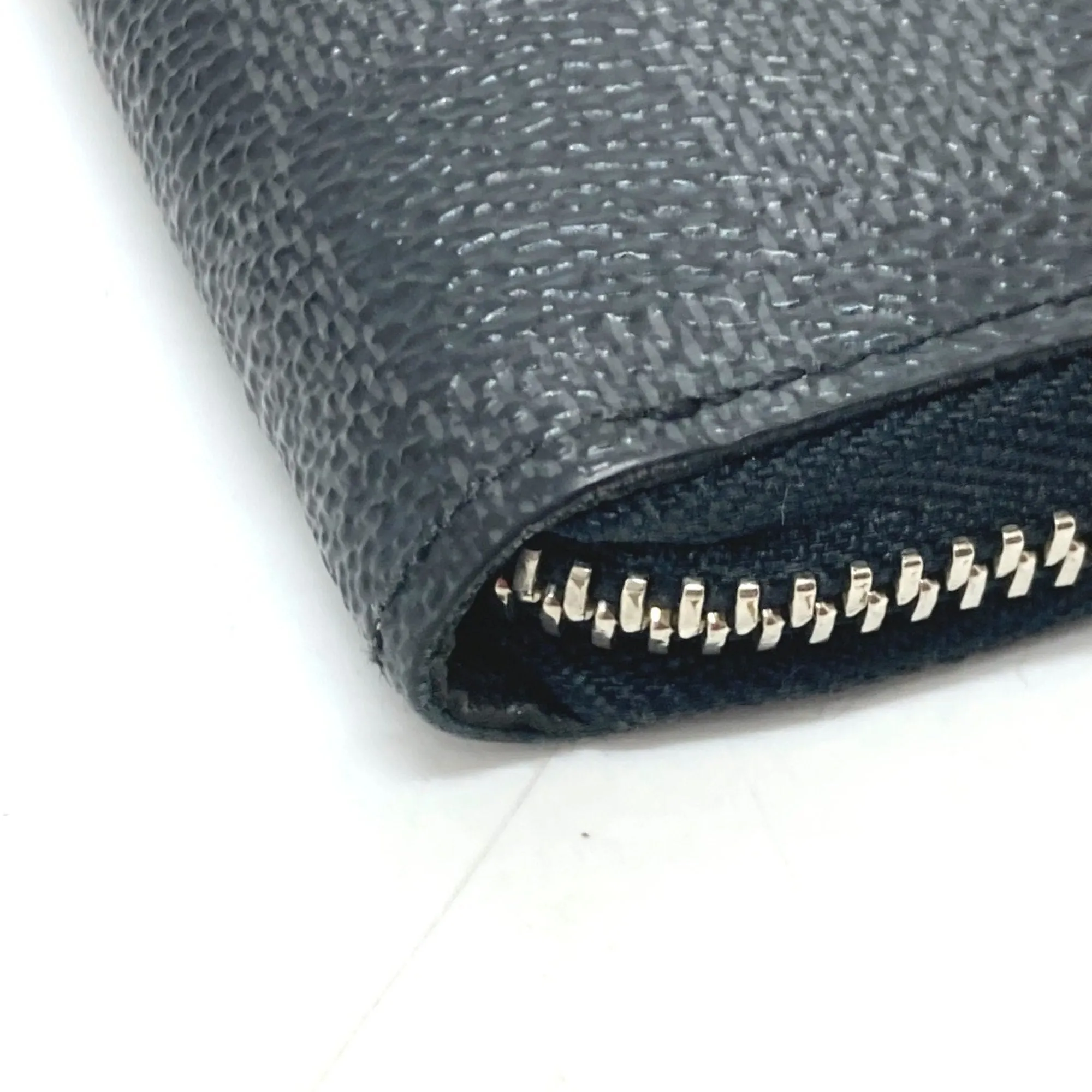 Louis Vuitton Damier Graphite Long Wallet (Bi-Fold) (Pre-Owned)
