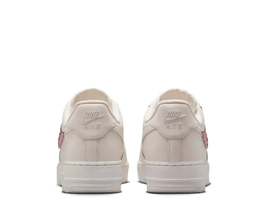 Nike Air Force 1'07 LX W