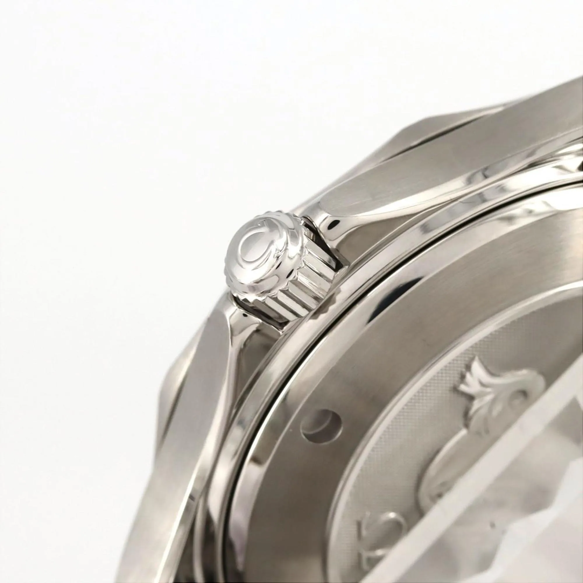 Omega Stainless Steel Wristwatch (Pre-Owned)