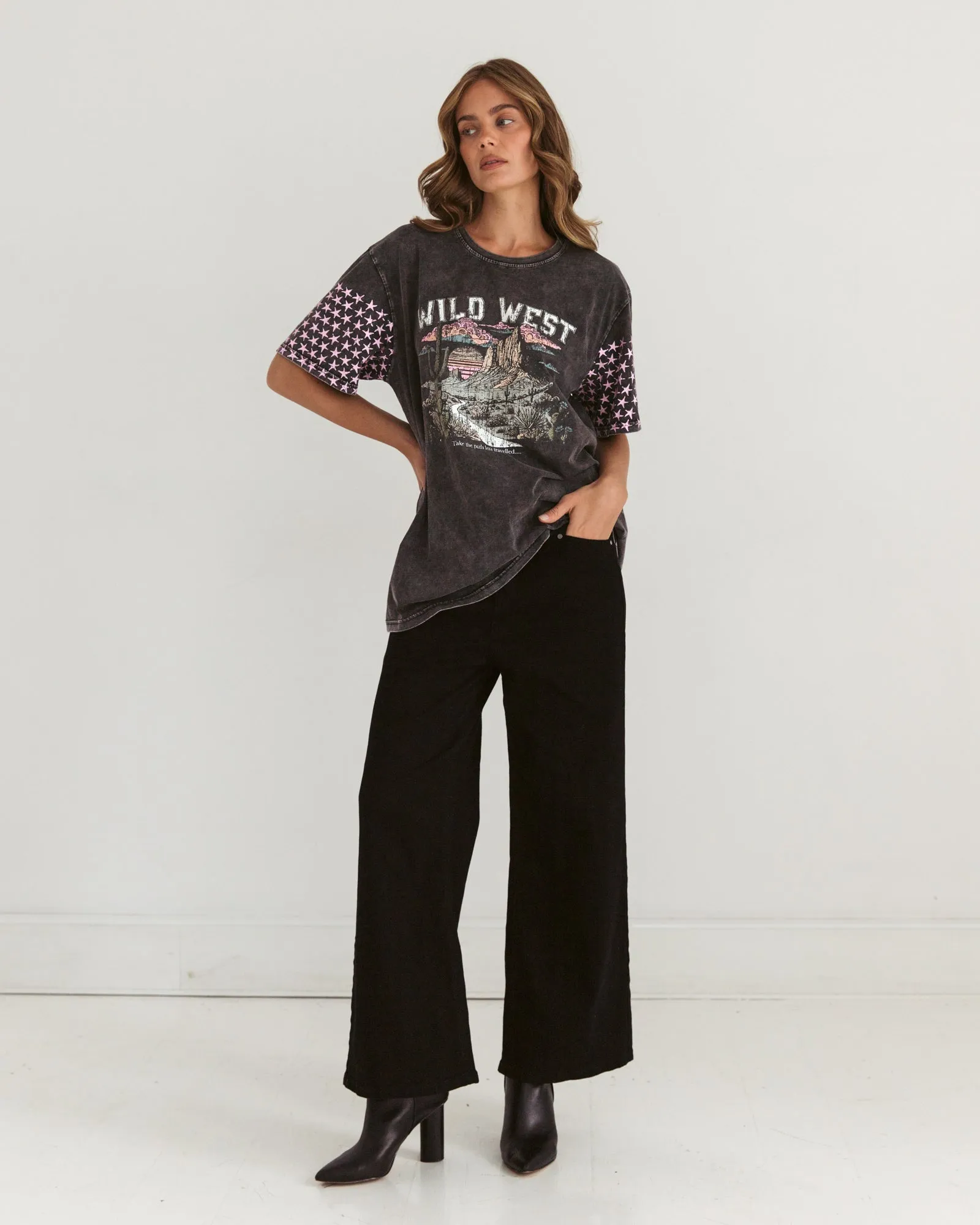 Paper Heart Wild West  Slightly Oversized Vintage T-Shirt - Black Stone Wash