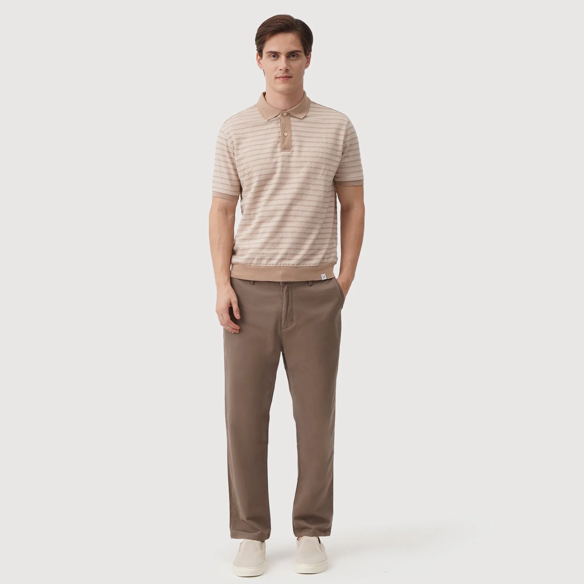 Regatta- Relaxed Fit Jacquard Polo With Contrast Color Collar And Hem Band