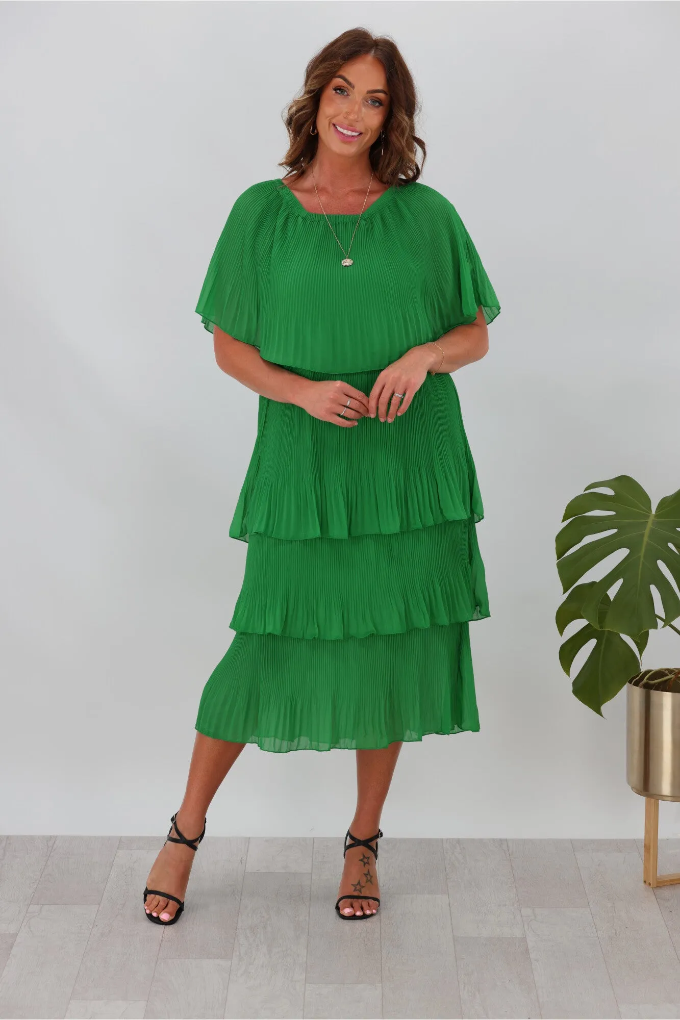 Sambara Abbie Pleated Layer Dress Green