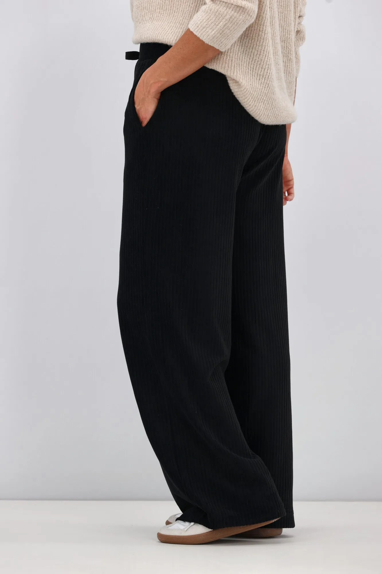 Shine On Label Azariah Cord Pant Black