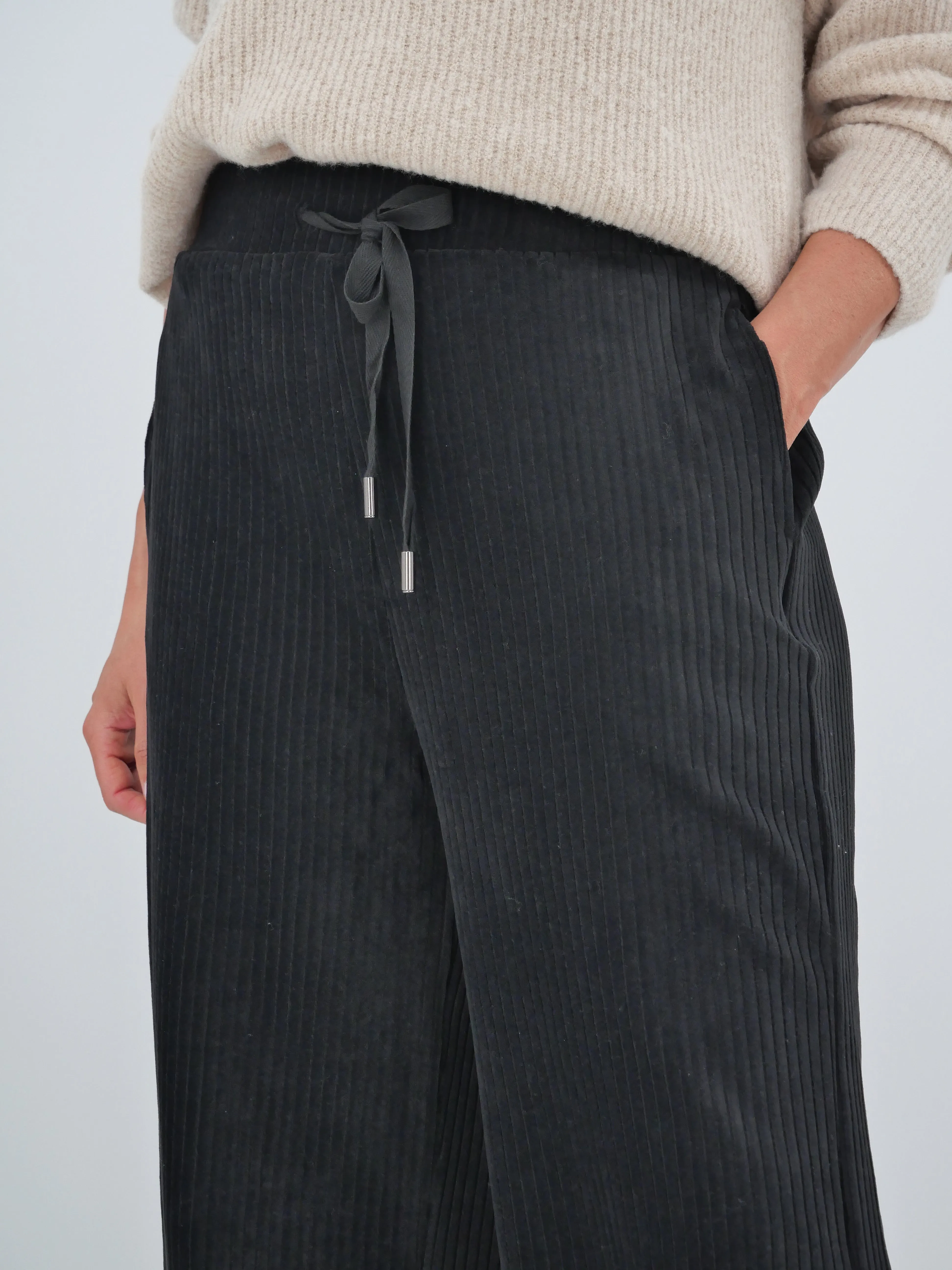 Shine On Label Azariah Cord Pant Black