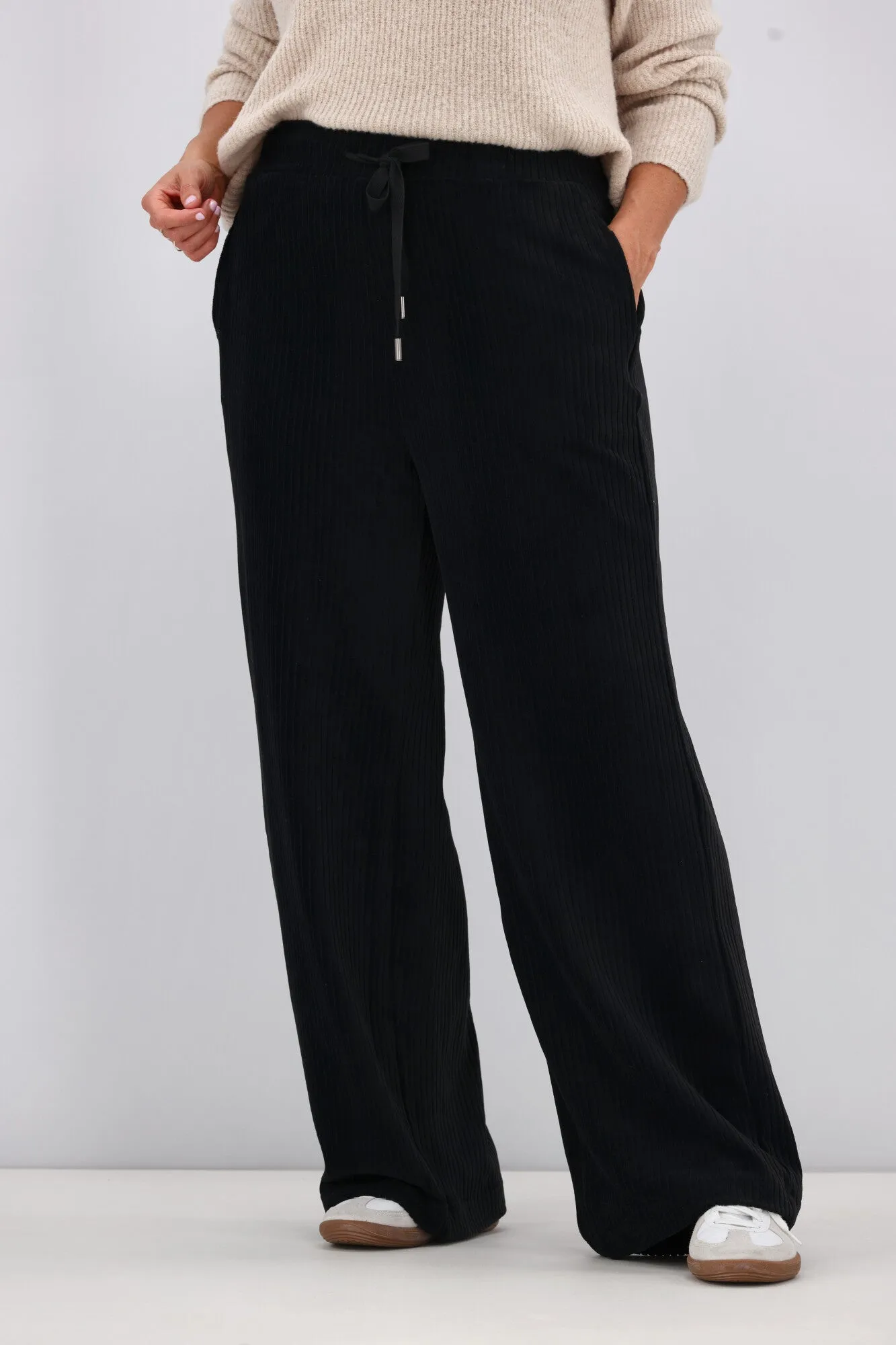 Shine On Label Azariah Cord Pant Black
