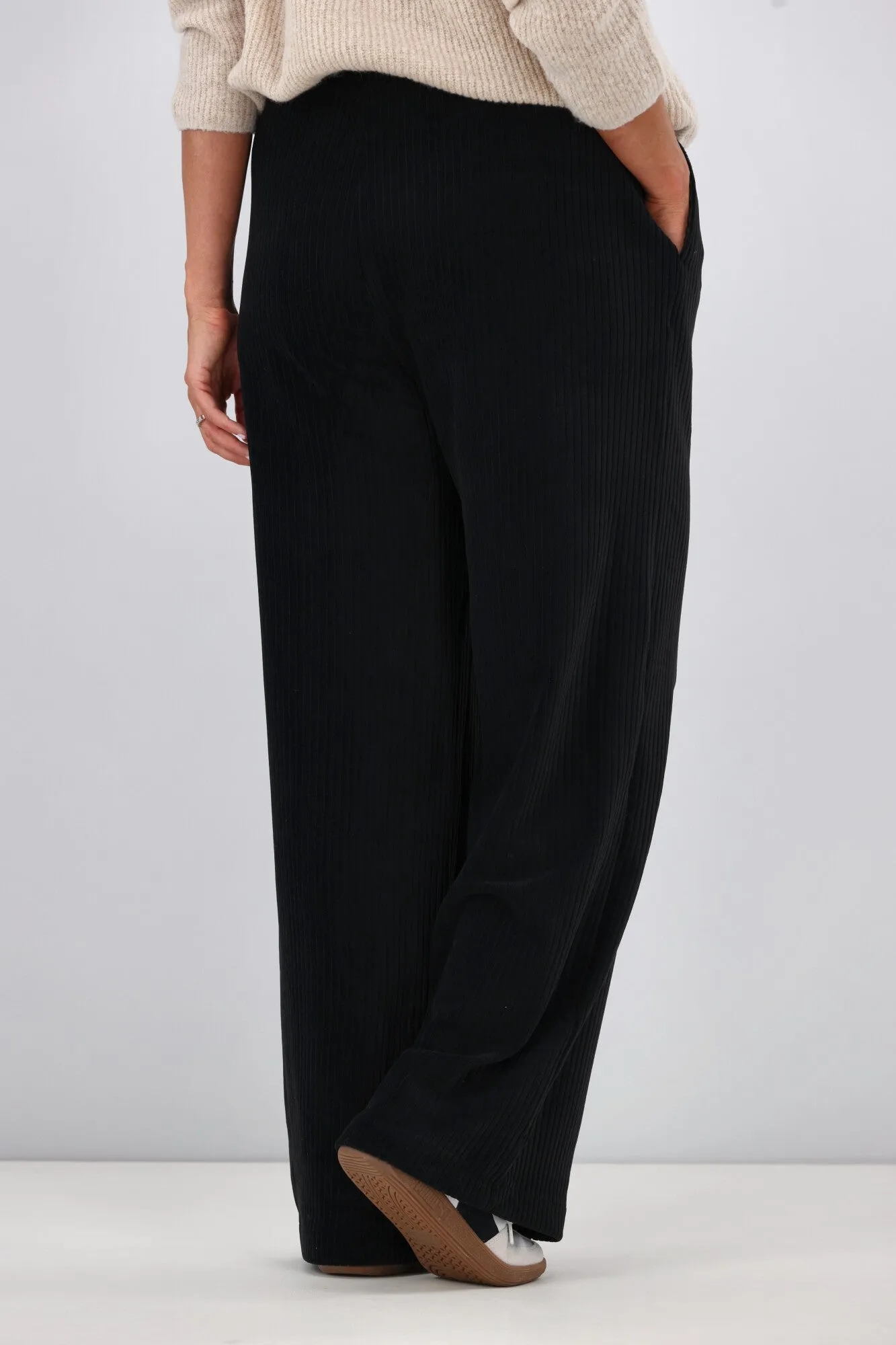 Shine On Label Azariah Cord Pant Black