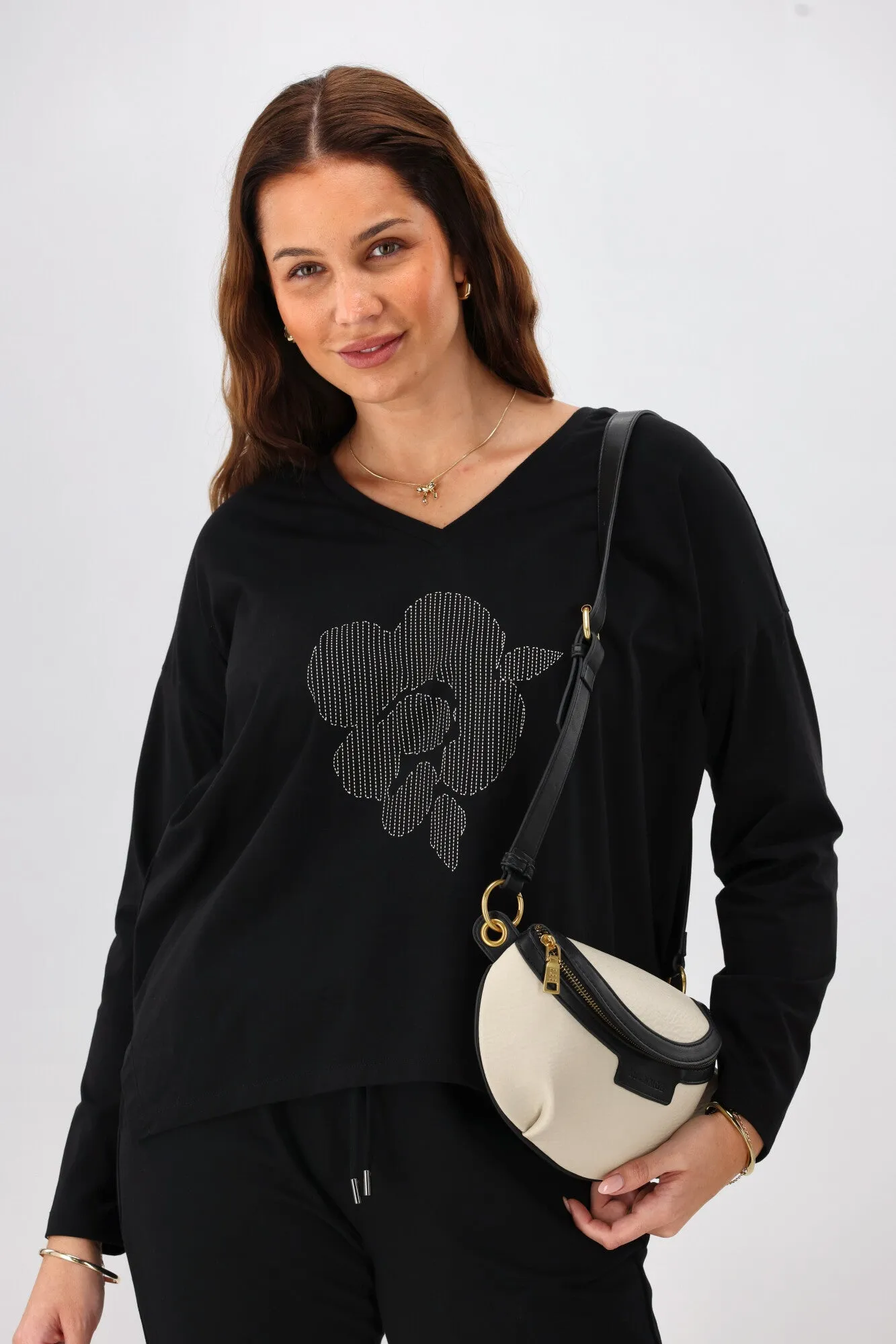 Shine On Label Leith Boxy Oversized V Neck Tee Black