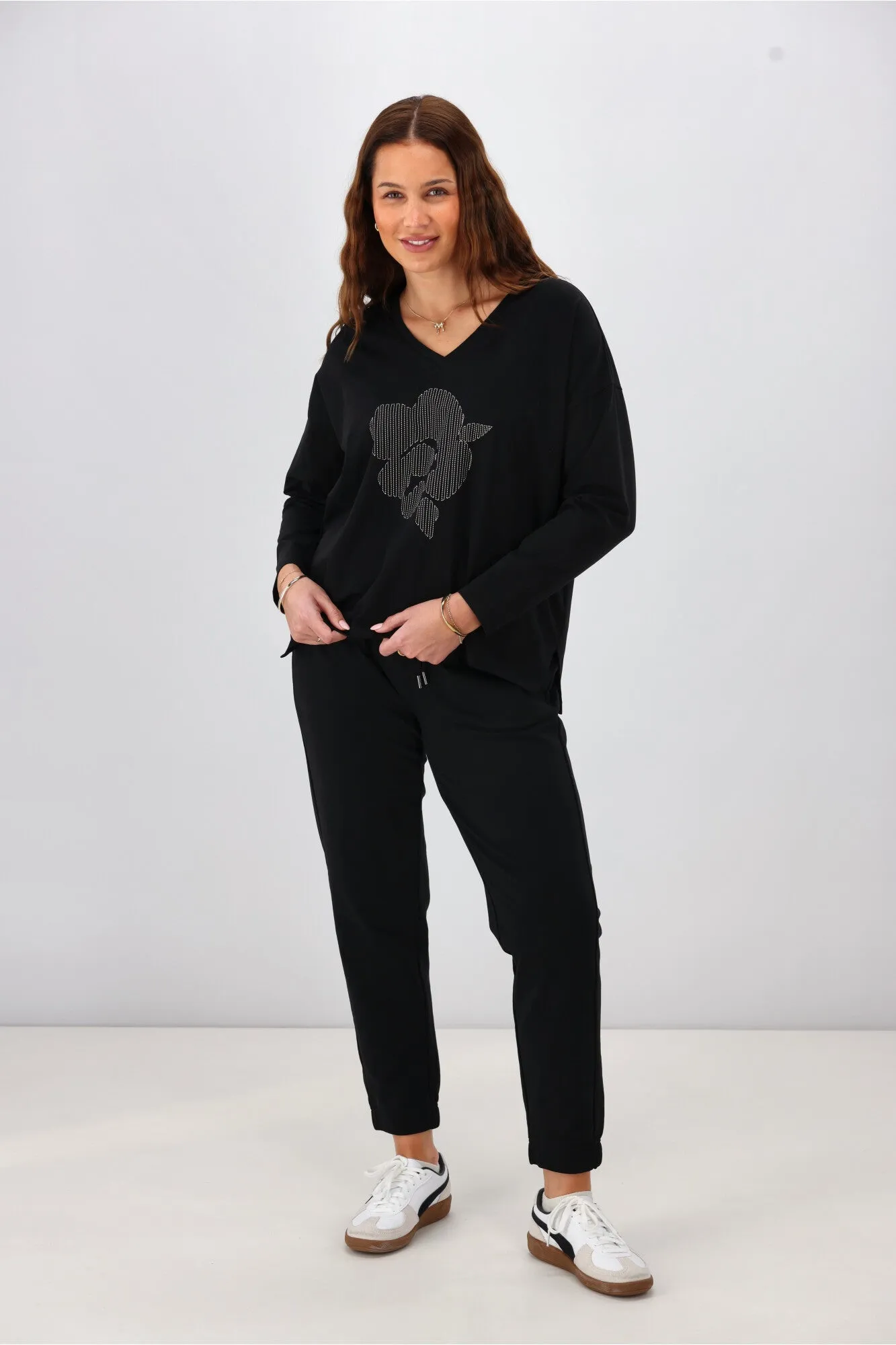 Shine On Label Leith Boxy Oversized V Neck Tee Black