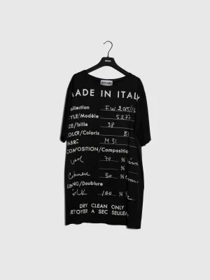 Vestido com Letras em Preto
